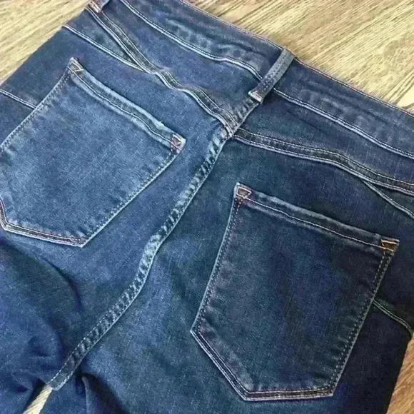 🔥Forever21 Dark Faded Denim Skinny Jeans - Picture 3 of 5